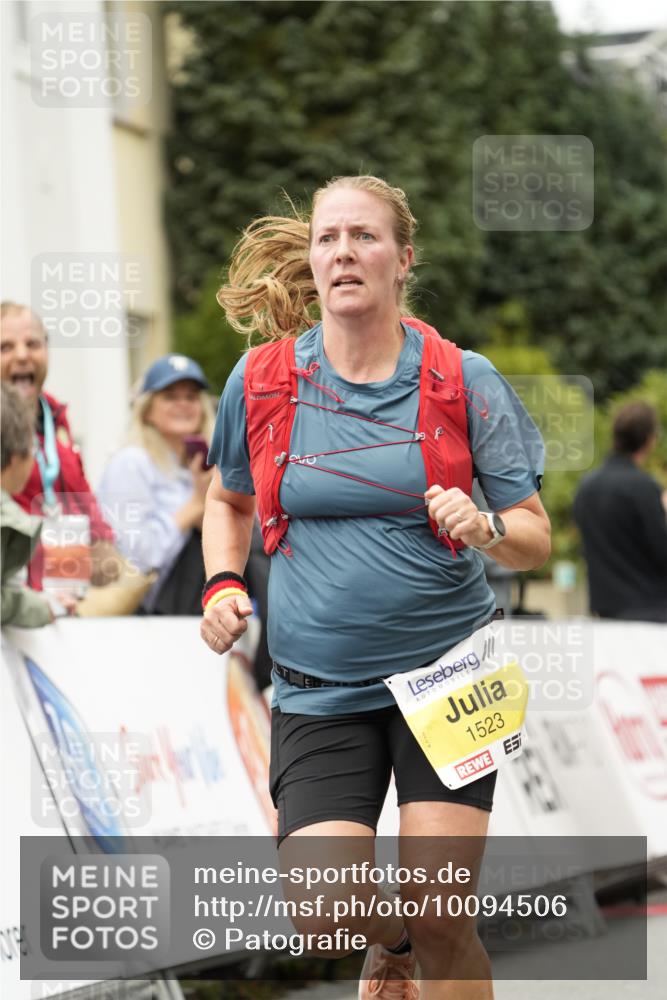 30.08.2026 - Blankeneser Heldenlauf Patografie http://msf.ph/oto/10094506 30.08.2026 09:41:23 Ziel 1368, 1369, 1421, 1523, 1531, 1604, 3501, 3725 meine-sportfotos.de