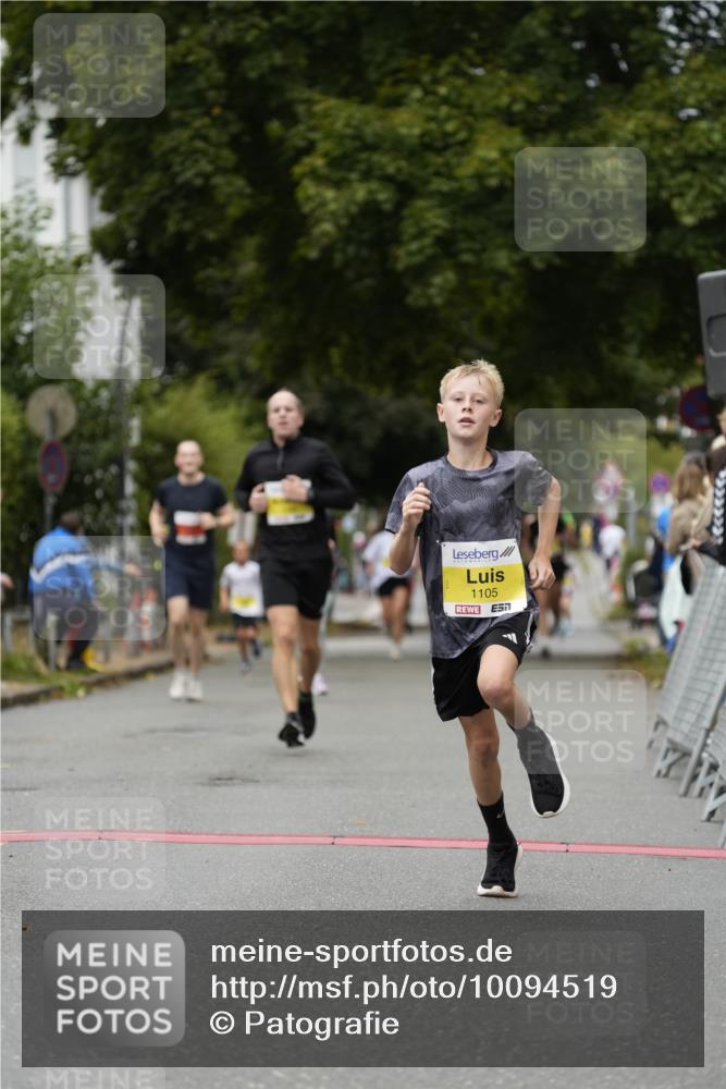 30.08.2026 - Blankeneser Heldenlauf Patografie http://msf.ph/oto/10094519 30.08.2026 09:41:34 Ziel 1105, 1165, 1331, 1531 meine-sportfotos.de