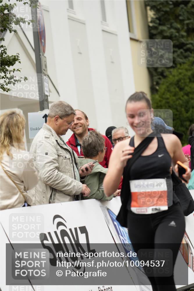 30.08.2026 - Blankeneser Heldenlauf Patografie http://msf.ph/oto/10094537 30.08.2026 09:41:53 Ziel 1002, 1003, 1016, 1036, 1048, 1063, 1564, 1567, 1716, 1769, 3700, 3736 meine-sportfotos.de