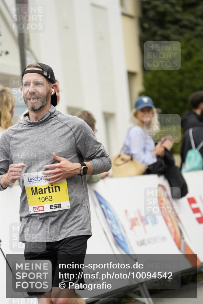 30.08.2026 - Blankeneser Heldenlauf Patografie http://msf.ph/oto/10094542 30.08.2026 09:41:57 Ziel 1048, 1063, 1716, 1769, 3700, 3736 meine-sportfotos.de