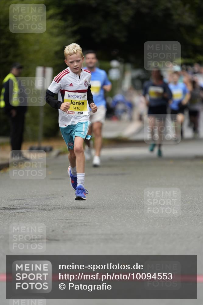 30.08.2026 - Blankeneser Heldenlauf Patografie http://msf.ph/oto/10094553 30.08.2026 09:42:11 Ziel 1010, 1197, 1267, 1410, 1418 meine-sportfotos.de