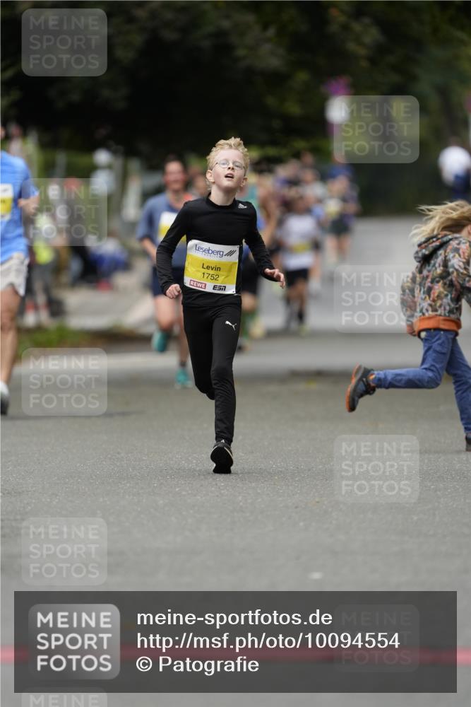30.08.2026 - Blankeneser Heldenlauf Patografie http://msf.ph/oto/10094554 30.08.2026 09:42:13 Ziel 1010, 1410, 1418, 1752 meine-sportfotos.de
