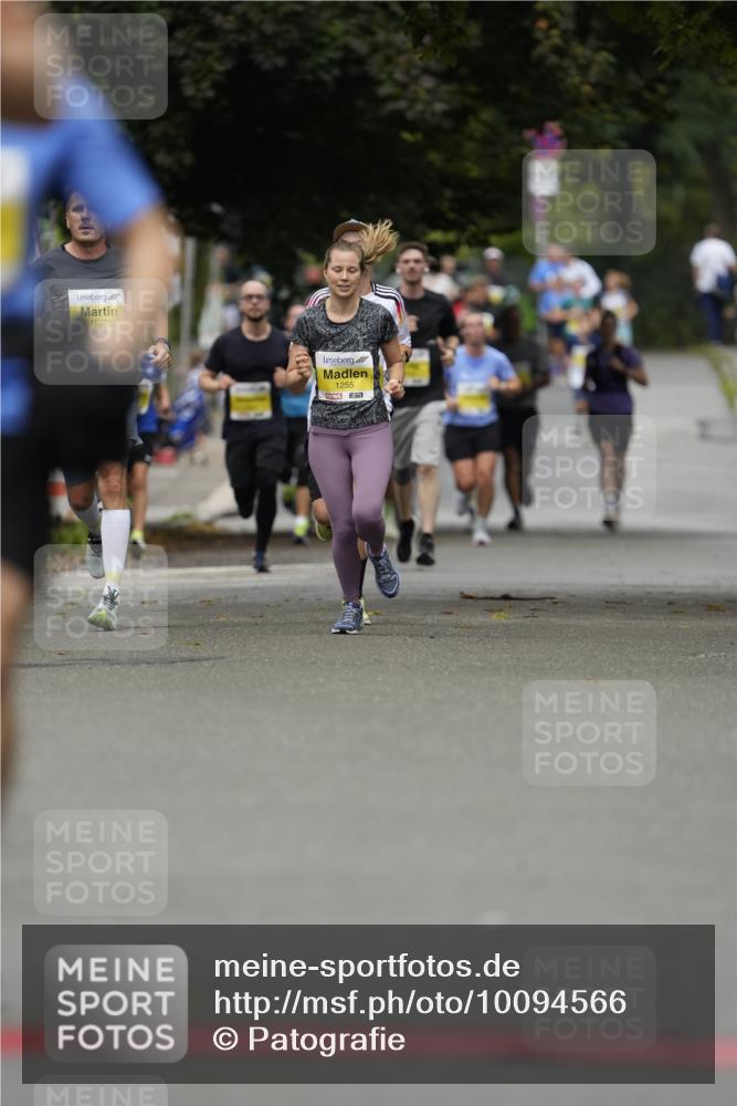 30.08.2026 - Blankeneser Heldenlauf Patografie http://msf.ph/oto/10094566 30.08.2026 09:42:26 Ziel 1405, 1546, 1715, 1743 meine-sportfotos.de