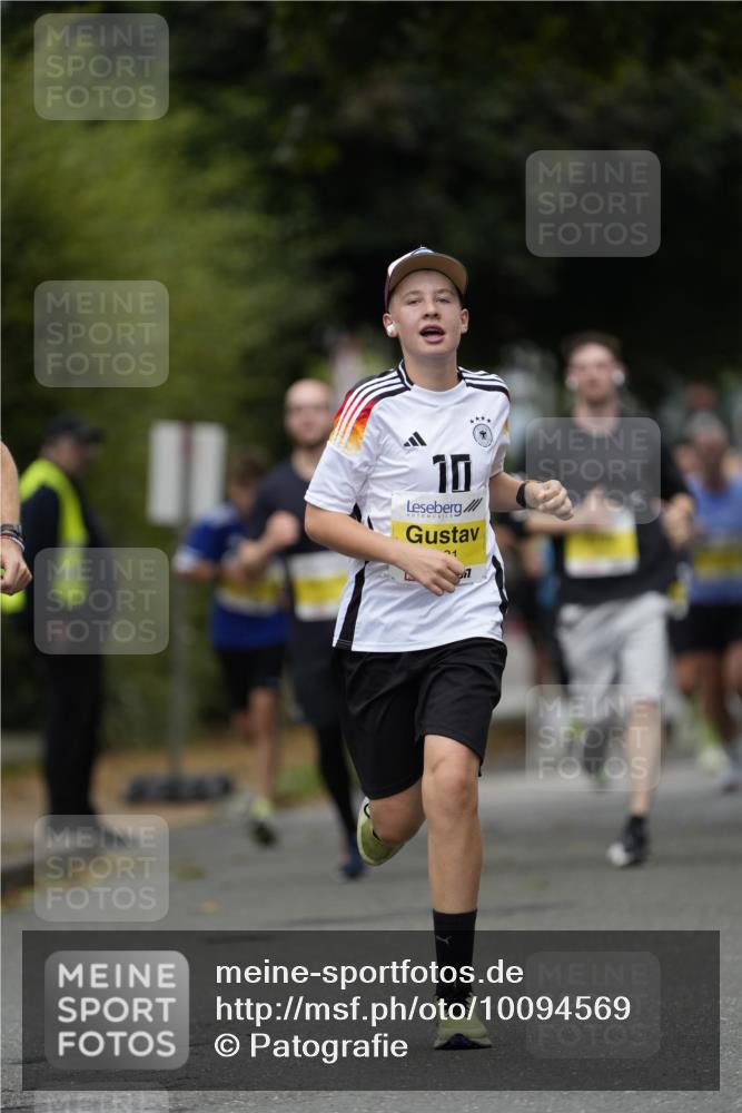 30.08.2026 - Blankeneser Heldenlauf Patografie http://msf.ph/oto/10094569 30.08.2026 09:42:32 Ziel 1255, 1546, 1631, 1715, 1743 meine-sportfotos.de