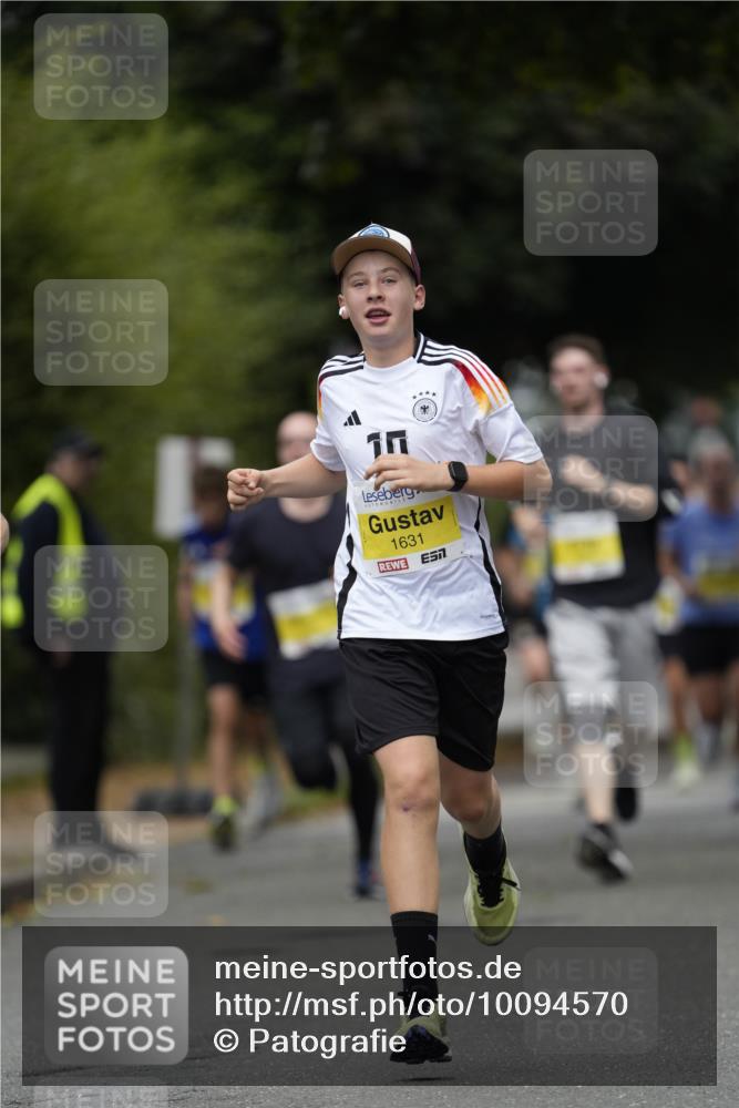 30.08.2026 - Blankeneser Heldenlauf Patografie http://msf.ph/oto/10094570 30.08.2026 09:42:33 Ziel 1255, 1546, 1631, 1632, 1743 meine-sportfotos.de