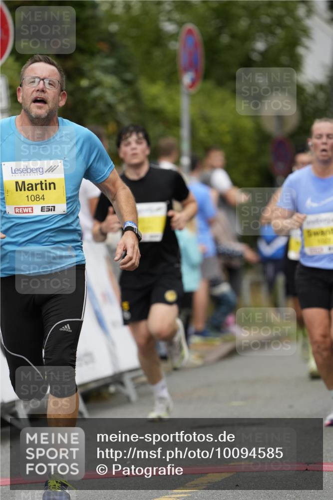 30.08.2026 - Blankeneser Heldenlauf Patografie http://msf.ph/oto/10094585 30.08.2026 09:42:47 Ziel 1027, 1084, 1155, 1219, 1363, 1652, 1653, 1770, 1771, 1772 meine-sportfotos.de
