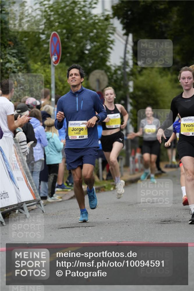 30.08.2026 - Blankeneser Heldenlauf Patografie http://msf.ph/oto/10094591 30.08.2026 09:42:57 Ziel 1025, 1041, 1155, 1163, 1363, 1488, 1777 meine-sportfotos.de