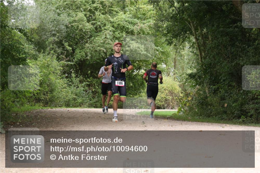 30.08.2026 - Elbe Triathlon Hamburg Antke Förster http://msf.ph/oto/10094600 30.08.2026 09:37:11 Laufen 186 meine-sportfotos.de