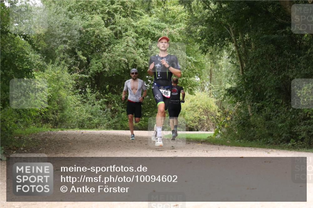 30.08.2026 - Elbe Triathlon Hamburg Antke Förster http://msf.ph/oto/10094602 30.08.2026 09:37:12 Laufen 186 meine-sportfotos.de
