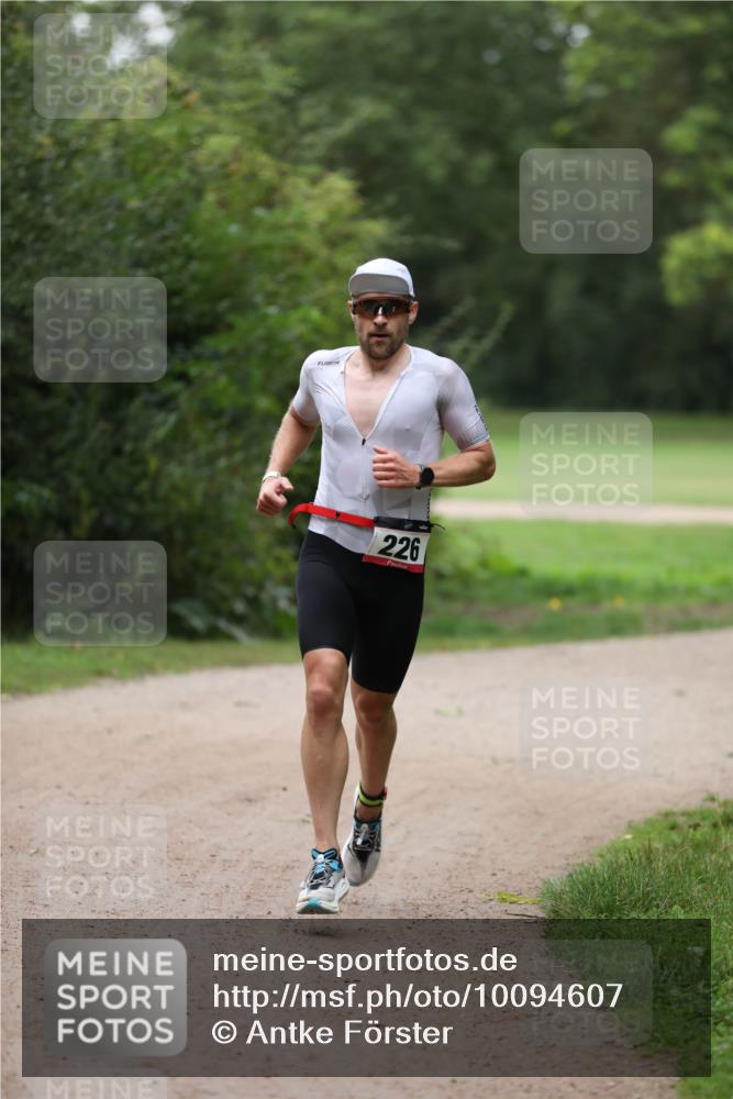 30.08.2026 - Elbe Triathlon Hamburg Antke Förster http://msf.ph/oto/10094607 30.08.2026 09:21:43 Laufen 226 meine-sportfotos.de