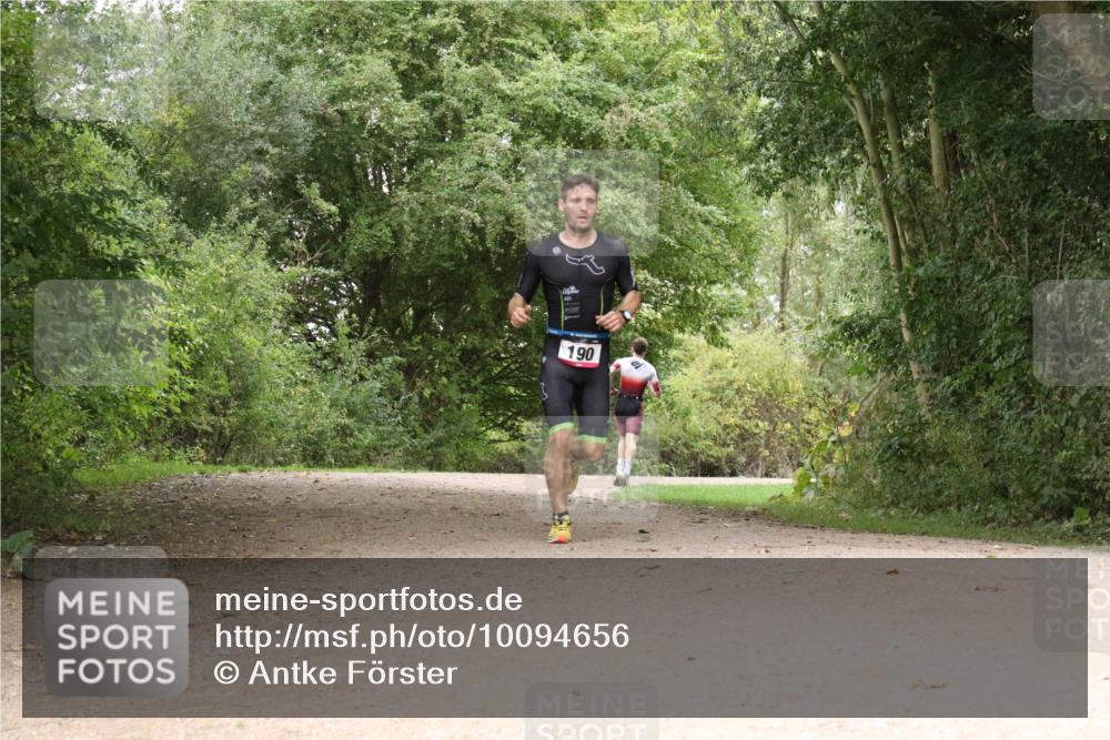 30.08.2026 - Elbe Triathlon Hamburg Antke Förster http://msf.ph/oto/10094656 30.08.2026 09:39:01 Laufen 190 meine-sportfotos.de