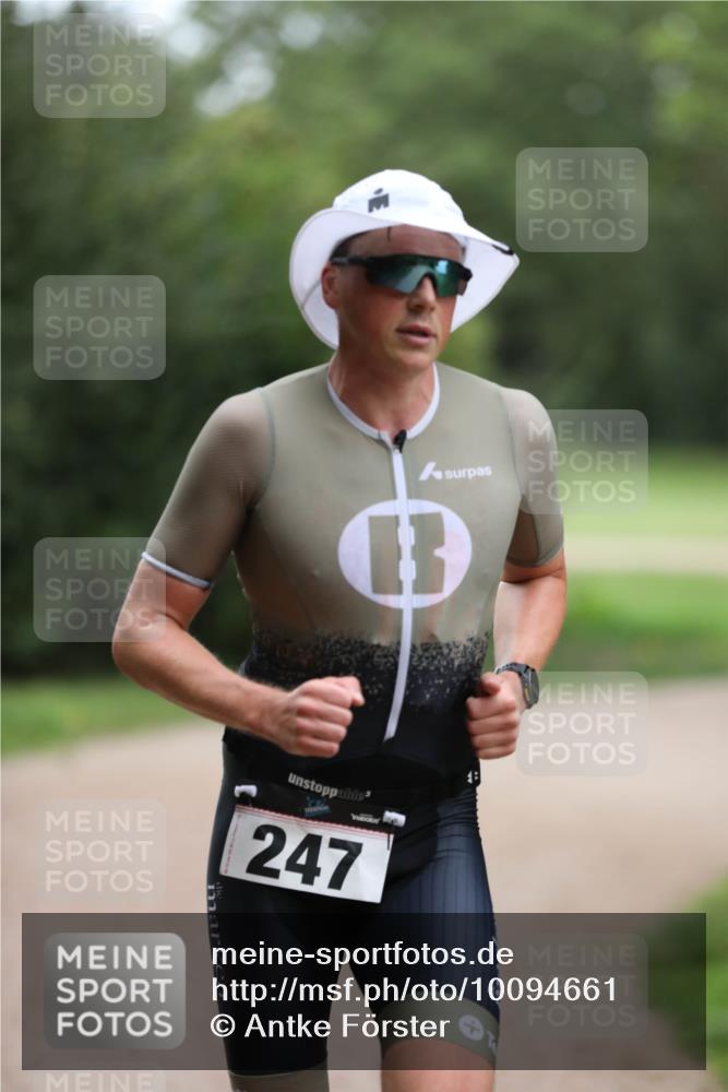 30.08.2026 - Elbe Triathlon Hamburg Antke Förster http://msf.ph/oto/10094661 30.08.2026 09:23:58 Laufen 247 meine-sportfotos.de