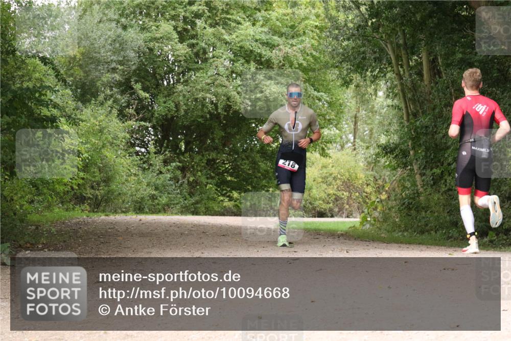 30.08.2026 - Elbe Triathlon Hamburg Antke Förster http://msf.ph/oto/10094668 30.08.2026 09:40:12 Laufen 218, 101 meine-sportfotos.de