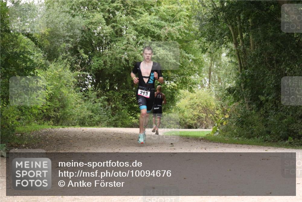 30.08.2026 - Elbe Triathlon Hamburg Antke Förster http://msf.ph/oto/10094676 30.08.2026 09:41:18 Laufen 213 meine-sportfotos.de
