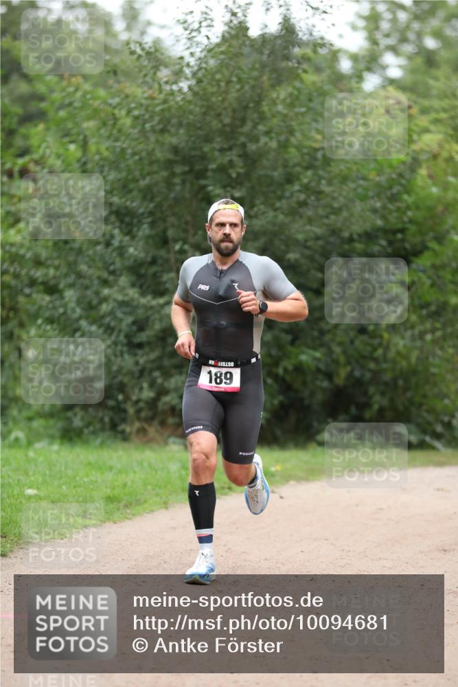 30.08.2026 - Elbe Triathlon Hamburg Antke Förster http://msf.ph/oto/10094681 30.08.2026 09:25:28 Laufen 189 meine-sportfotos.de