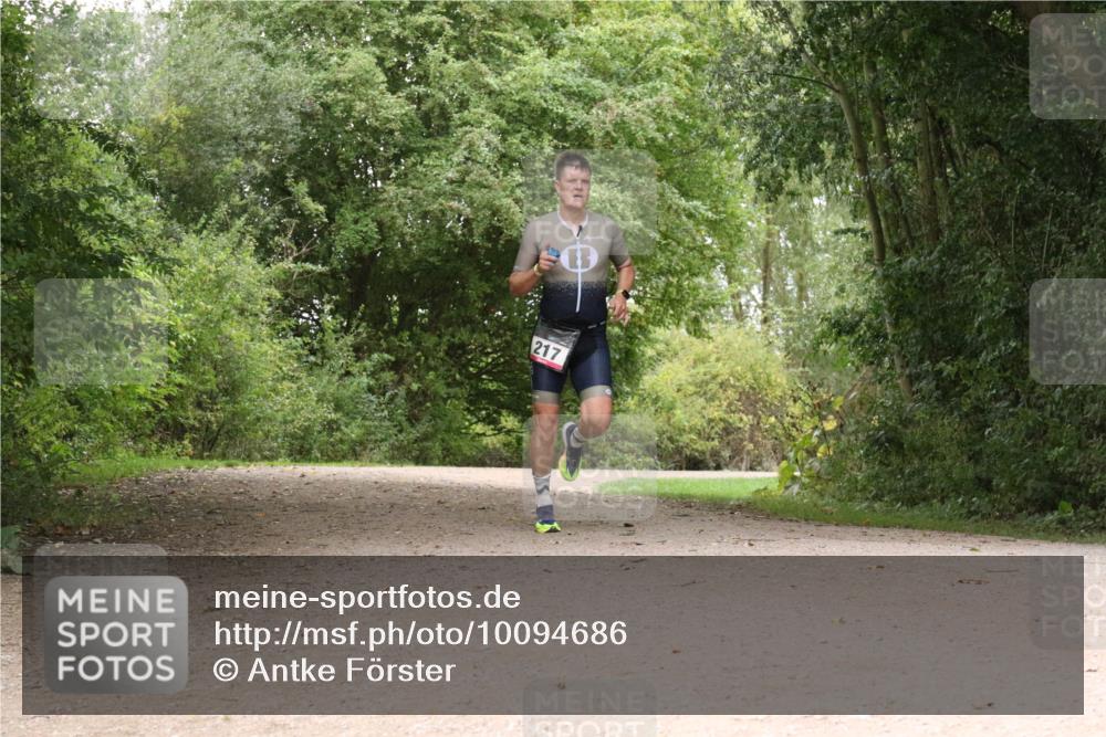 30.08.2026 - Elbe Triathlon Hamburg Antke Förster http://msf.ph/oto/10094686 30.08.2026 09:41:33 Laufen 217 meine-sportfotos.de
