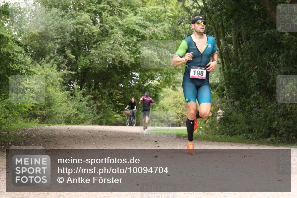 30.08.2026 - Elbe Triathlon Hamburg Antke Förster http://msf.ph/oto/10094704 30.08.2026 09:42:22 Laufen 198 meine-sportfotos.de