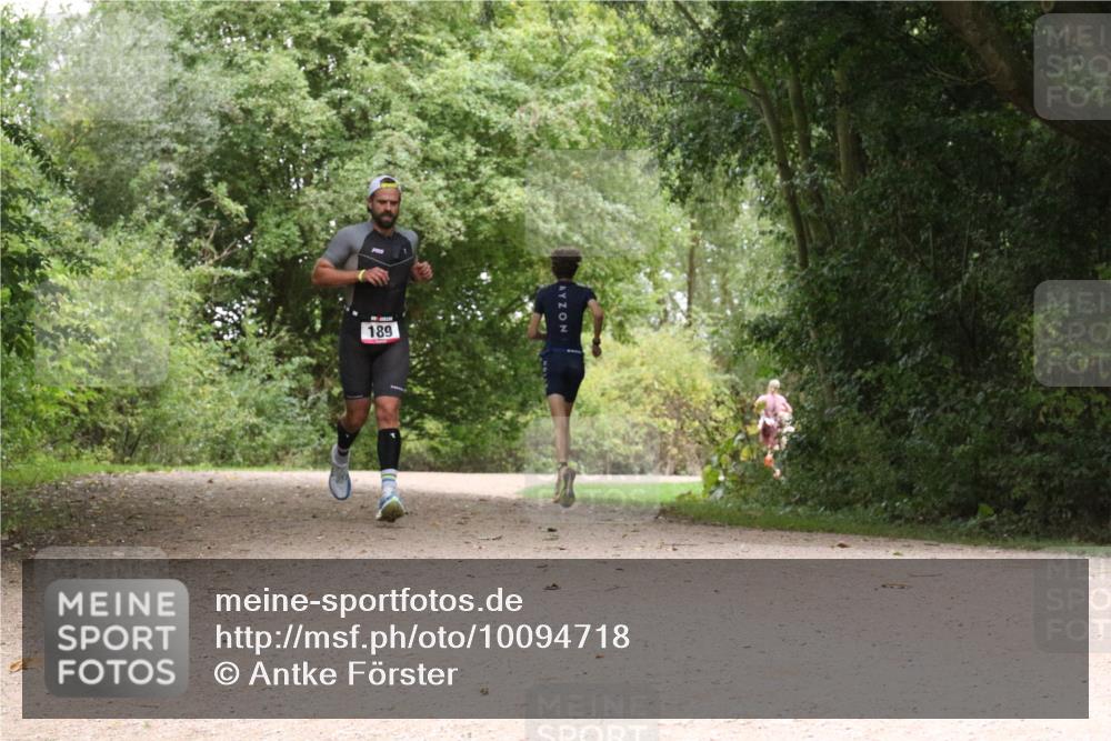 30.08.2026 - Elbe Triathlon Hamburg Antke Förster http://msf.ph/oto/10094718 30.08.2026 09:43:19 Laufen 189 meine-sportfotos.de