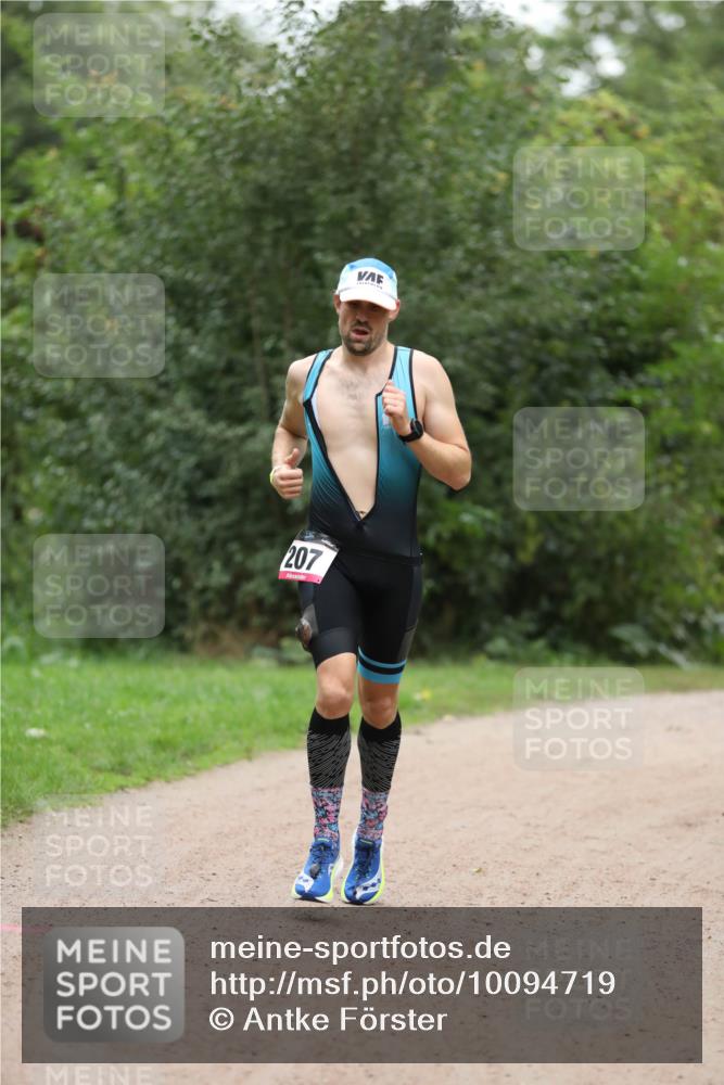 30.08.2026 - Elbe Triathlon Hamburg Antke Förster http://msf.ph/oto/10094719 30.08.2026 09:26:30 Laufen 207 meine-sportfotos.de