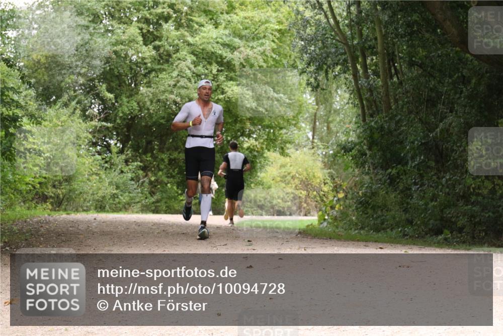 30.08.2026 - Elbe Triathlon Hamburg Antke Förster http://msf.ph/oto/10094728 30.08.2026 09:43:38 Laufen  meine-sportfotos.de