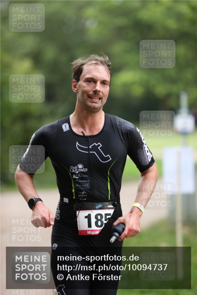 30.08.2026 - Elbe Triathlon Hamburg Antke Förster http://msf.ph/oto/10094737 30.08.2026 09:27:31 Laufen 185 meine-sportfotos.de