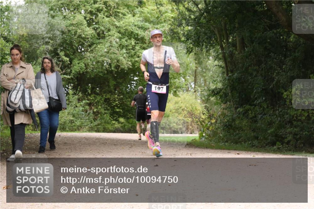 30.08.2026 - Elbe Triathlon Hamburg Antke Förster http://msf.ph/oto/10094750 30.08.2026 09:44:12 Laufen 197 meine-sportfotos.de
