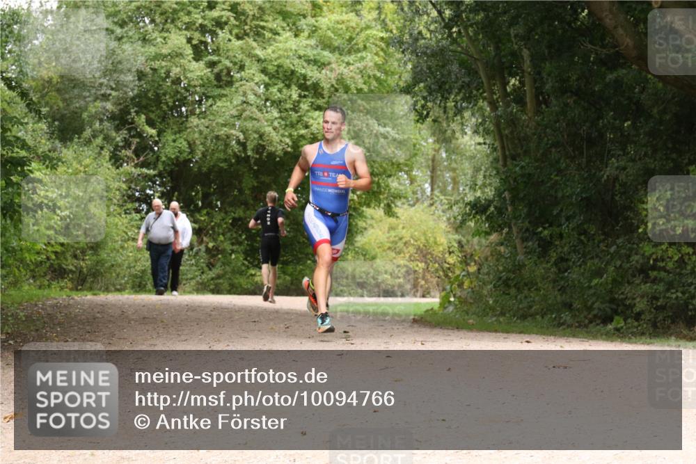 30.08.2026 - Elbe Triathlon Hamburg Antke Förster http://msf.ph/oto/10094766 30.08.2026 09:45:25 Laufen  meine-sportfotos.de