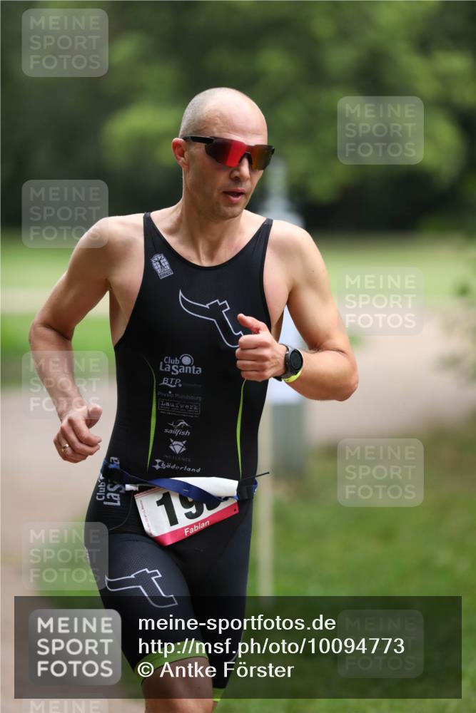 30.08.2026 - Elbe Triathlon Hamburg Antke Förster http://msf.ph/oto/10094773 30.08.2026 09:30:02 Laufen 19 meine-sportfotos.de