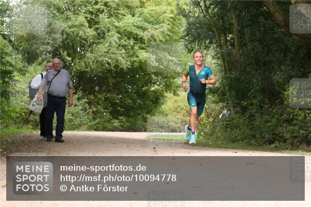 30.08.2026 - Elbe Triathlon Hamburg Antke Förster http://msf.ph/oto/10094778 30.08.2026 09:45:44 Laufen  meine-sportfotos.de