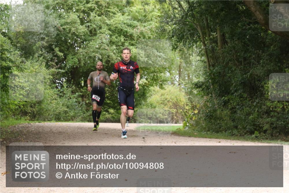 30.08.2026 - Elbe Triathlon Hamburg Antke Förster http://msf.ph/oto/10094808 30.08.2026 09:47:56 Laufen 221 meine-sportfotos.de