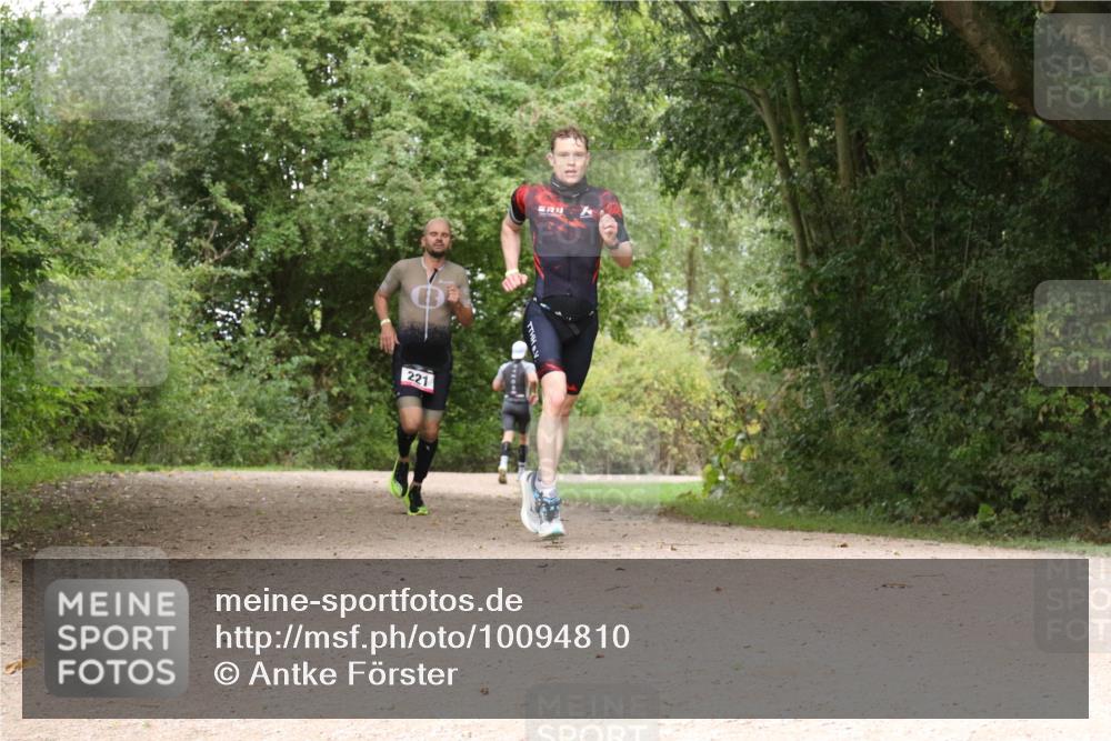 30.08.2026 - Elbe Triathlon Hamburg Antke Förster http://msf.ph/oto/10094810 30.08.2026 09:47:56 Laufen 221, 21 meine-sportfotos.de