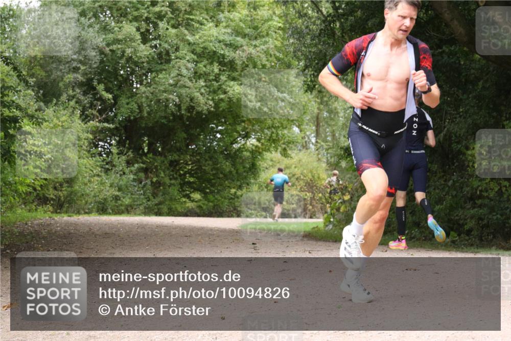 30.08.2026 - Elbe Triathlon Hamburg Antke Förster http://msf.ph/oto/10094826 30.08.2026 09:48:27 Laufen  meine-sportfotos.de