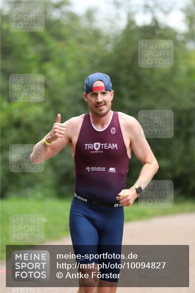 30.08.2026 - Elbe Triathlon Hamburg Antke Förster http://msf.ph/oto/10094827 30.08.2026 09:32:26 Laufen  meine-sportfotos.de