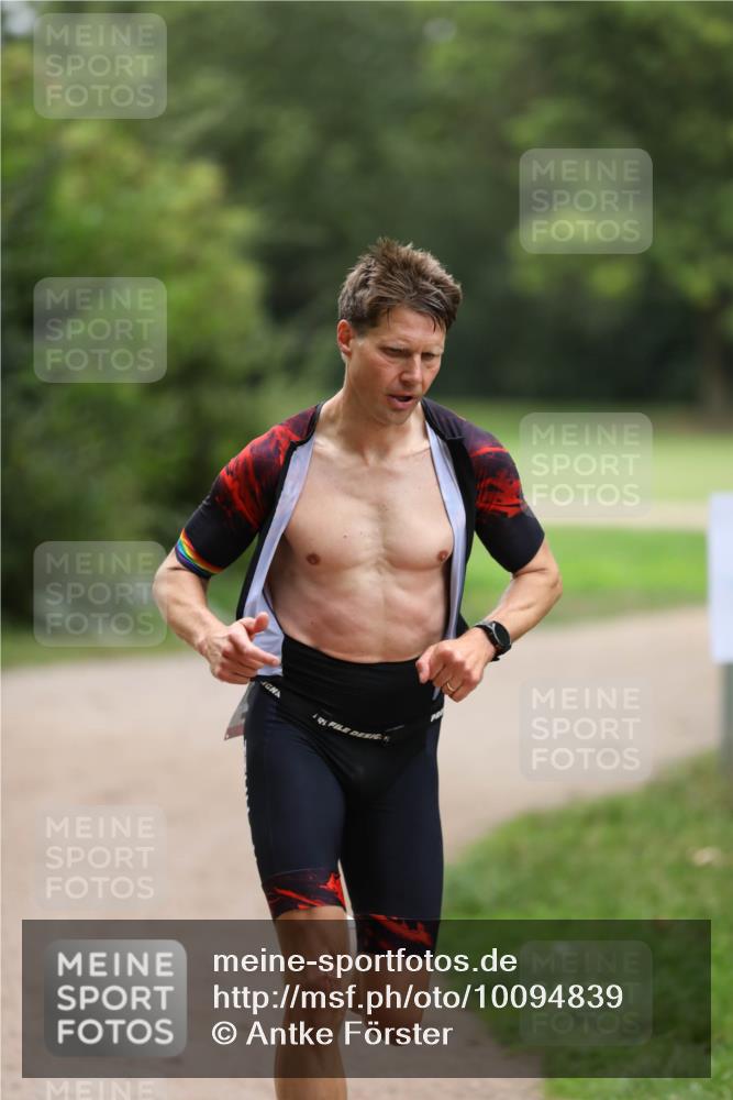 30.08.2026 - Elbe Triathlon Hamburg Antke Förster http://msf.ph/oto/10094839 30.08.2026 09:32:34 Laufen  meine-sportfotos.de