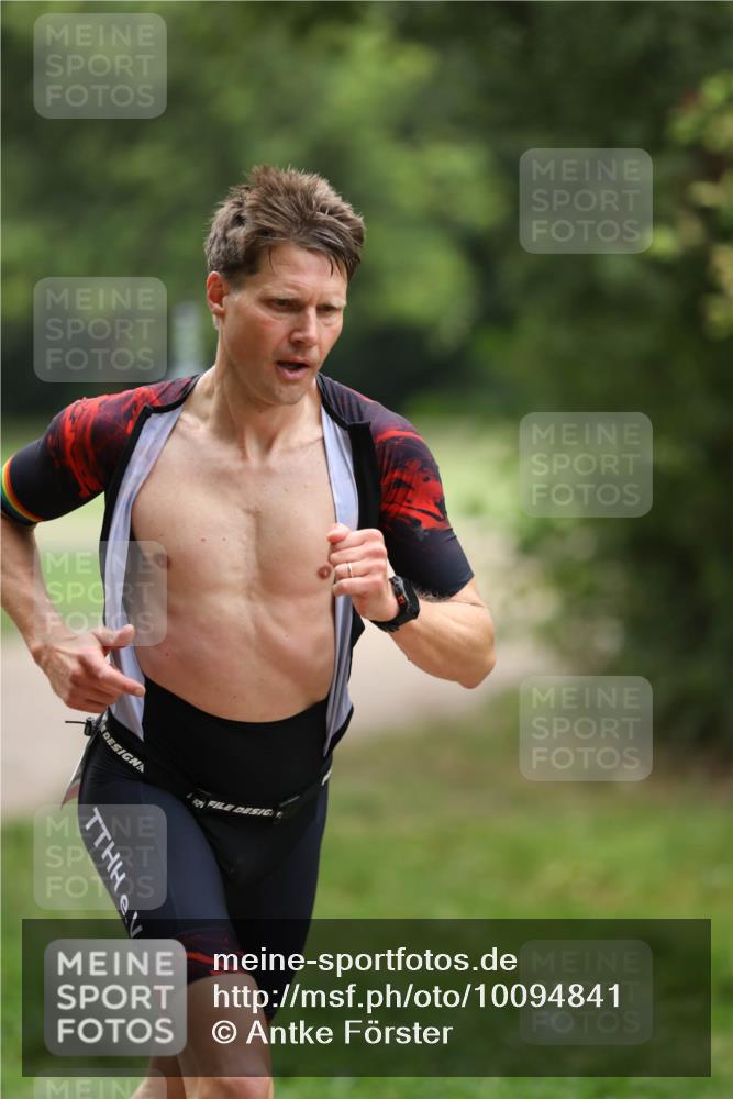 30.08.2026 - Elbe Triathlon Hamburg Antke Förster http://msf.ph/oto/10094841 30.08.2026 09:32:35 Laufen  meine-sportfotos.de