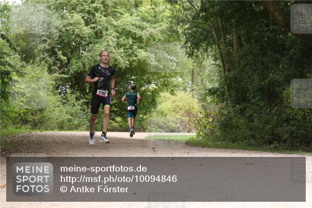 30.08.2026 - Elbe Triathlon Hamburg Antke Förster http://msf.ph/oto/10094846 30.08.2026 09:49:34 Laufen 192, 199 meine-sportfotos.de