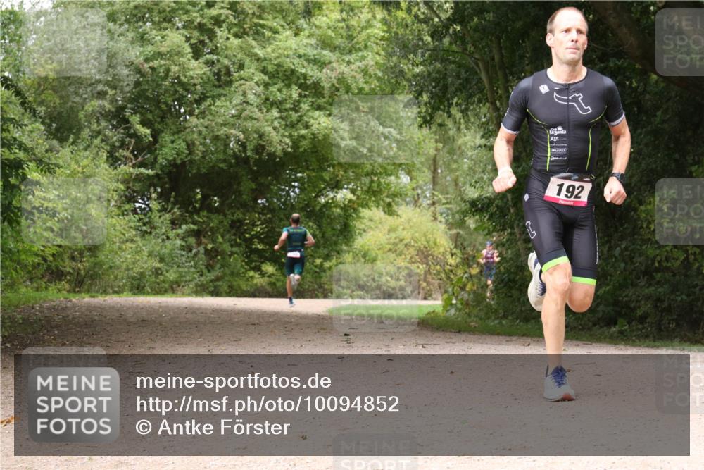 30.08.2026 - Elbe Triathlon Hamburg Antke Förster http://msf.ph/oto/10094852 30.08.2026 09:49:36 Laufen 192 meine-sportfotos.de