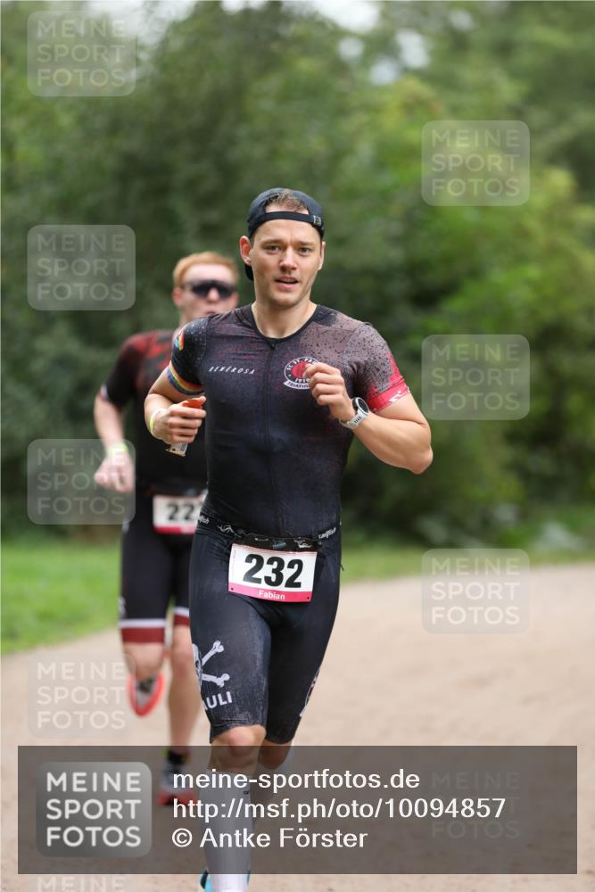 30.08.2026 - Elbe Triathlon Hamburg Antke Förster http://msf.ph/oto/10094857 30.08.2026 09:33:00 Laufen 1919, 226, 232 meine-sportfotos.de