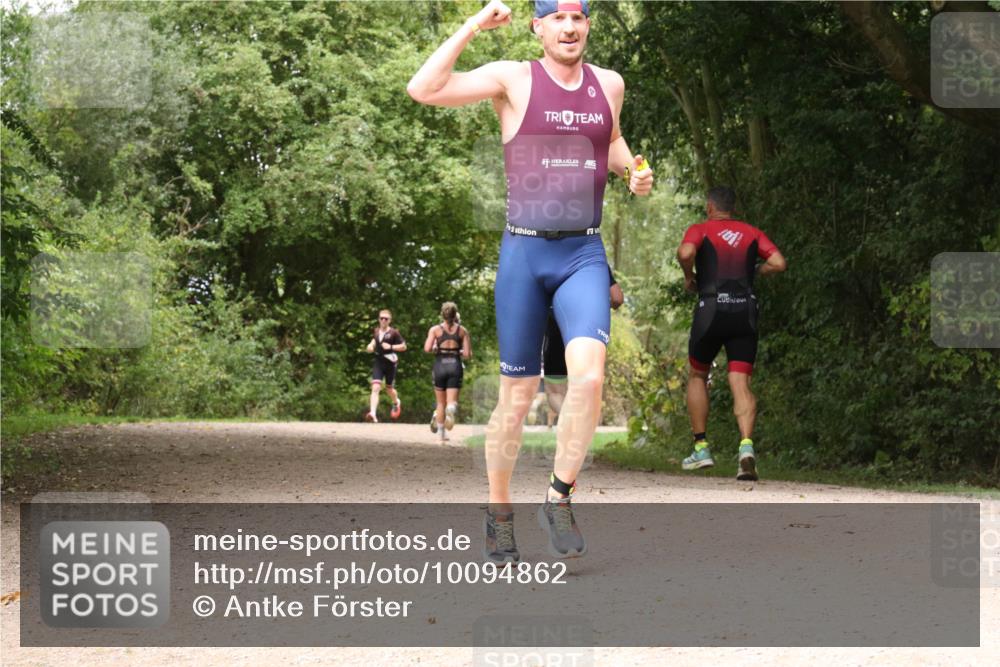 30.08.2026 - Elbe Triathlon Hamburg Antke Förster http://msf.ph/oto/10094862 30.08.2026 09:49:52 Laufen  meine-sportfotos.de