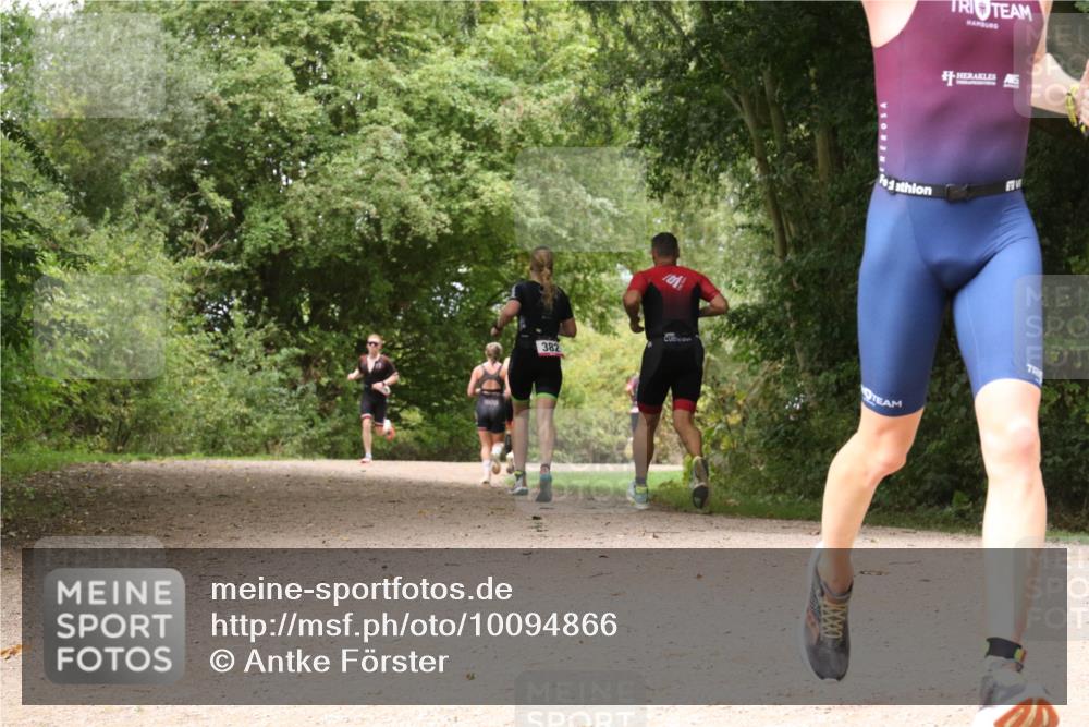 30.08.2026 - Elbe Triathlon Hamburg Antke Förster http://msf.ph/oto/10094866 30.08.2026 09:49:53 Laufen 382 meine-sportfotos.de