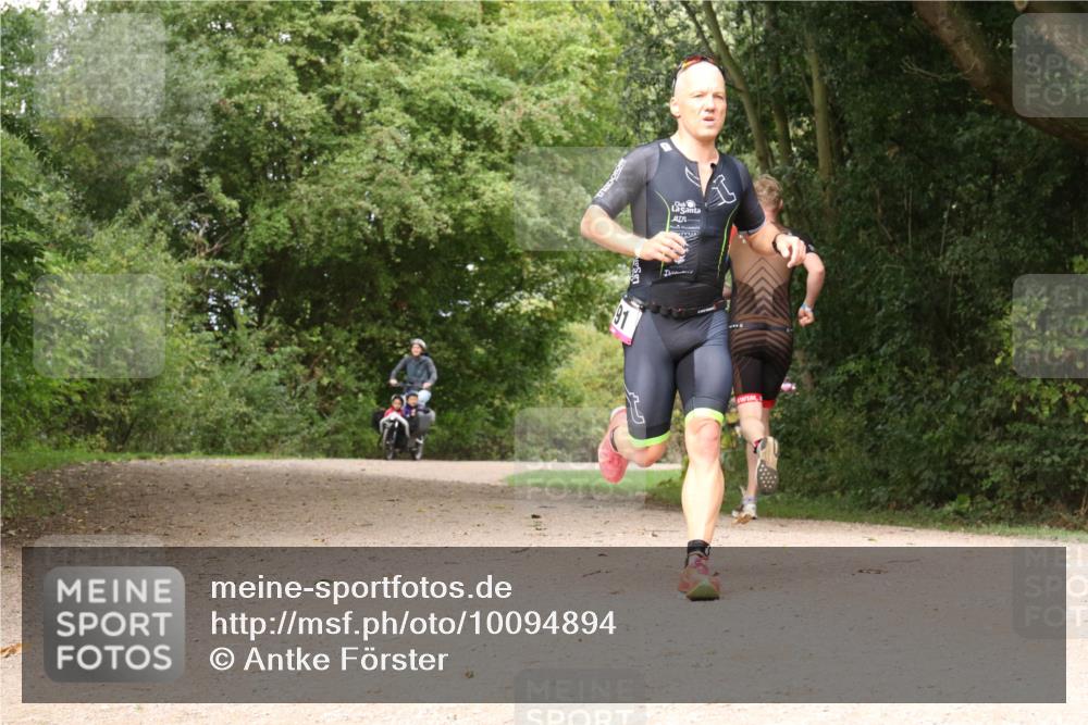 30.08.2026 - Elbe Triathlon Hamburg Antke Förster http://msf.ph/oto/10094894 30.08.2026 09:51:57 Laufen 91 meine-sportfotos.de