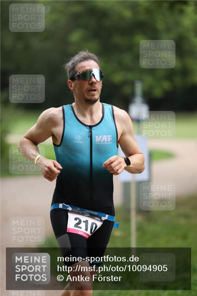 30.08.2026 - Elbe Triathlon Hamburg Antke Förster http://msf.ph/oto/10094905 30.08.2026 09:34:26 Laufen 210 meine-sportfotos.de