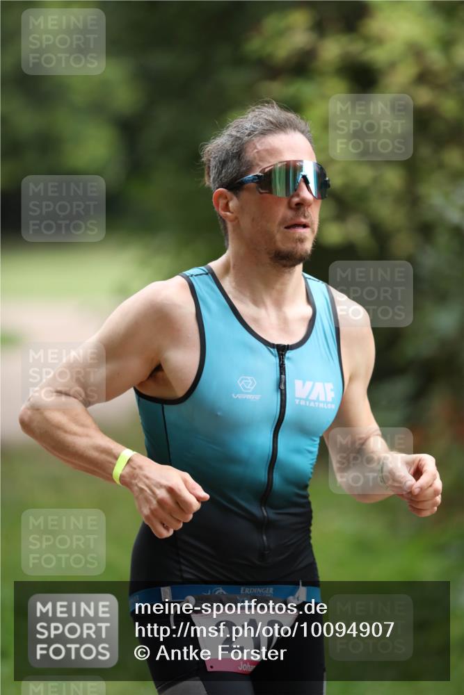 30.08.2026 - Elbe Triathlon Hamburg Antke Förster http://msf.ph/oto/10094907 30.08.2026 09:34:27 Laufen 212 meine-sportfotos.de