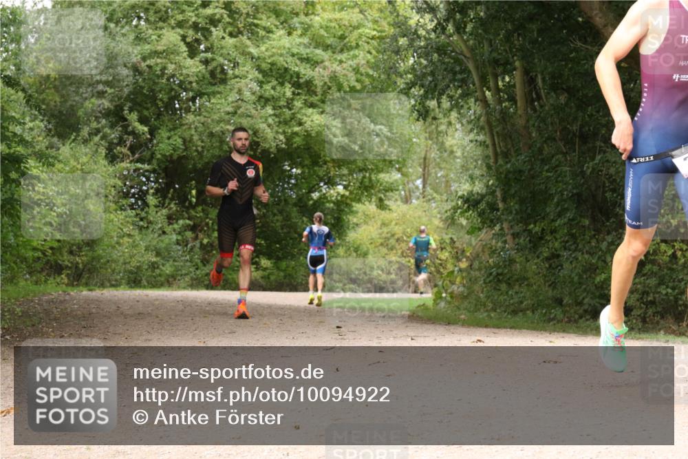 30.08.2026 - Elbe Triathlon Hamburg Antke Förster http://msf.ph/oto/10094922 30.08.2026 09:52:39 Laufen 11 meine-sportfotos.de
