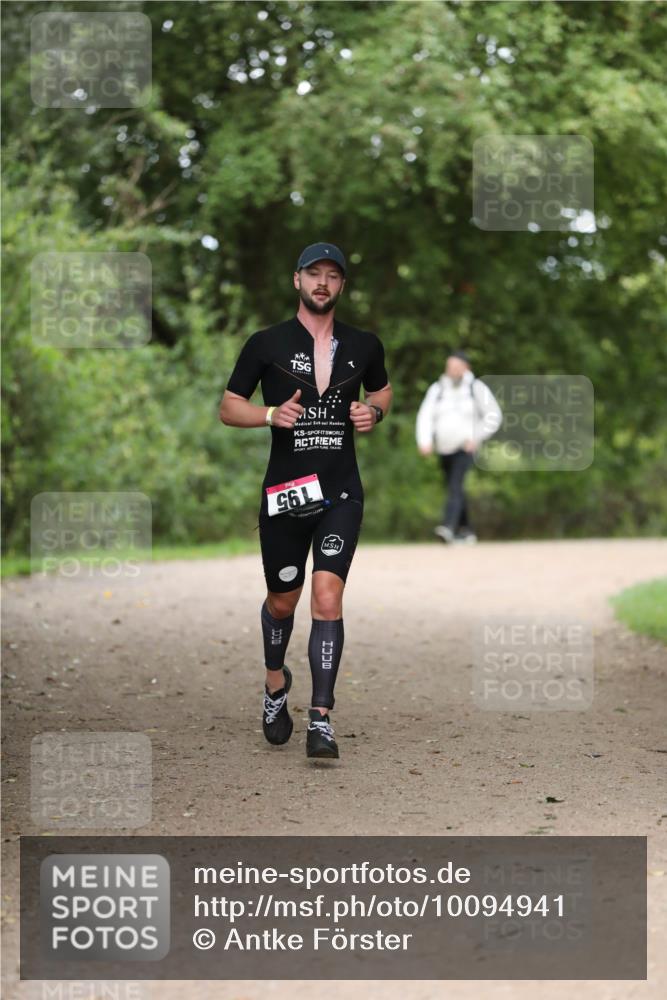 30.08.2026 - Elbe Triathlon Hamburg Antke Förster http://msf.ph/oto/10094941 30.08.2026 09:38:29 Laufen 964 meine-sportfotos.de