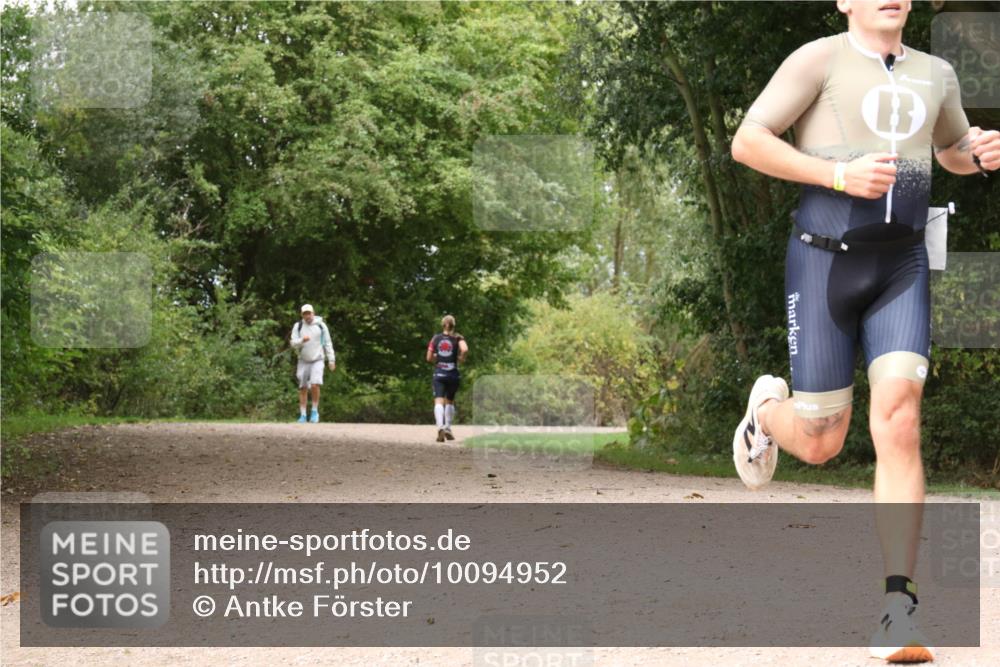 30.08.2026 - Elbe Triathlon Hamburg Antke Förster http://msf.ph/oto/10094952 30.08.2026 09:53:08 Laufen  meine-sportfotos.de