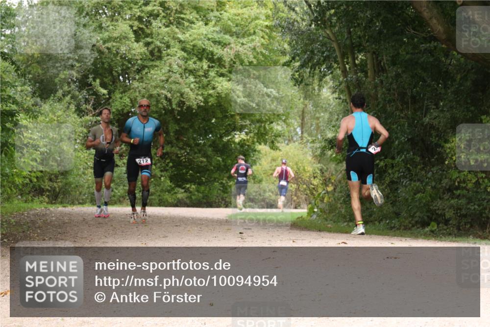 30.08.2026 - Elbe Triathlon Hamburg Antke Förster http://msf.ph/oto/10094954 30.08.2026 09:54:12 Laufen 212 meine-sportfotos.de