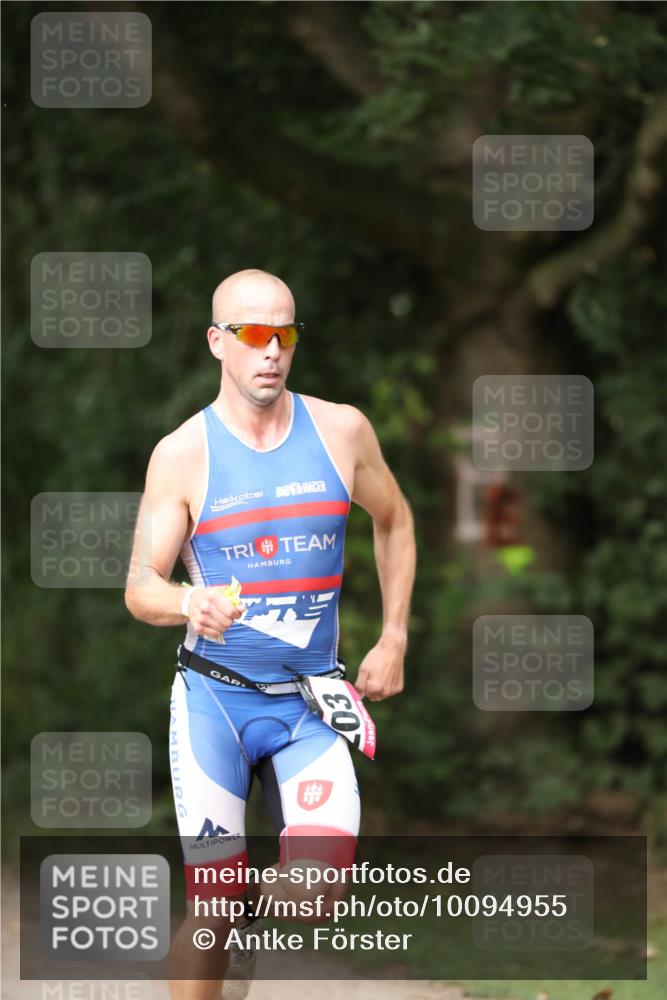 30.08.2026 - Elbe Triathlon Hamburg Antke Förster http://msf.ph/oto/10094955 30.08.2026 09:38:44 Laufen 03 meine-sportfotos.de
