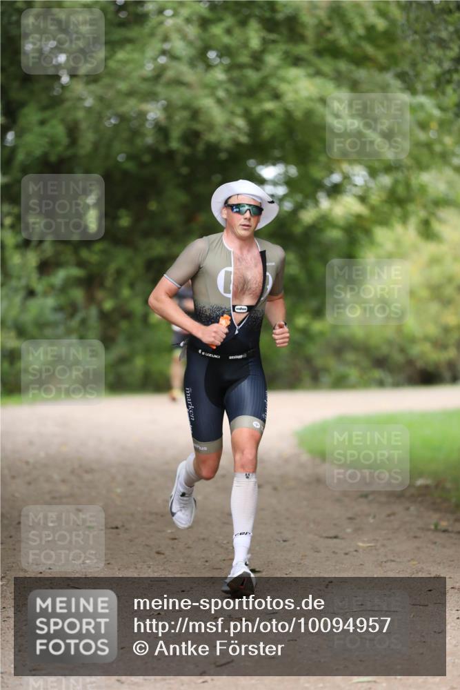 30.08.2026 - Elbe Triathlon Hamburg Antke Förster http://msf.ph/oto/10094957 30.08.2026 09:38:55 Laufen  meine-sportfotos.de