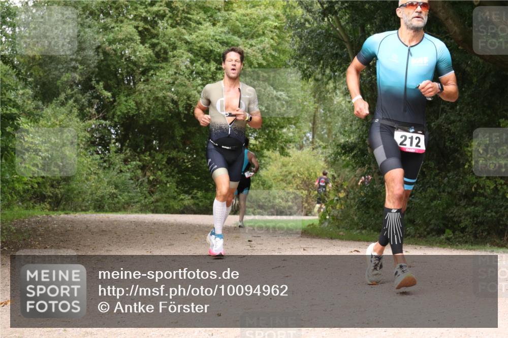 30.08.2026 - Elbe Triathlon Hamburg Antke Förster http://msf.ph/oto/10094962 30.08.2026 09:54:15 Laufen 212 meine-sportfotos.de